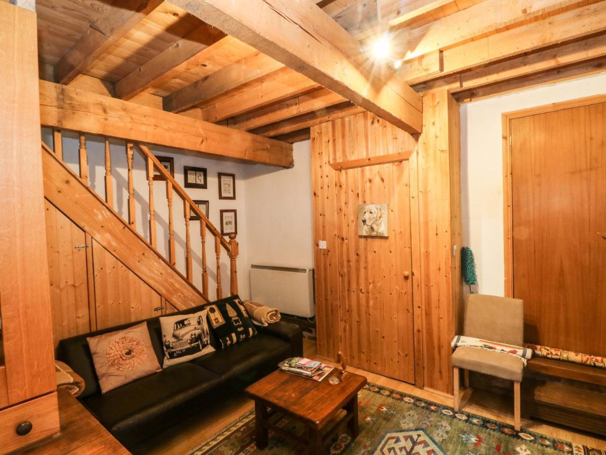 The Toolshed Villa วอร์ริงตัน ภายนอก รูปภาพ